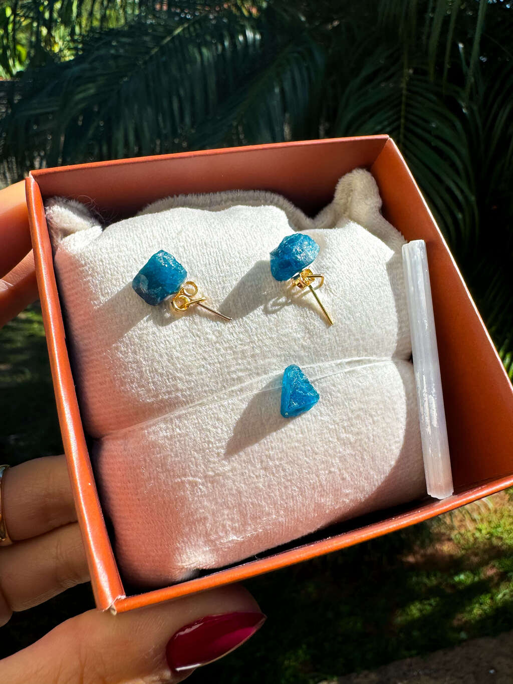 Light Set - Blue Apatite